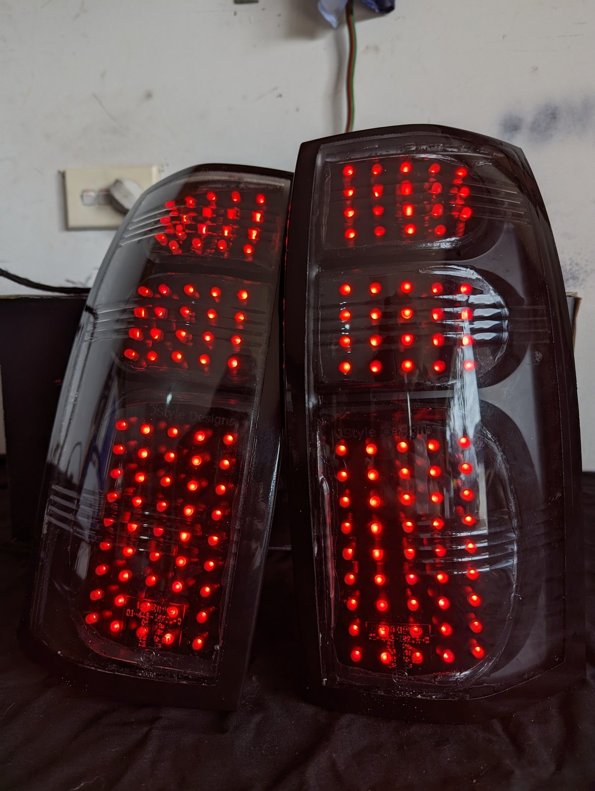 VU Ute Custom RGB Tail Lights